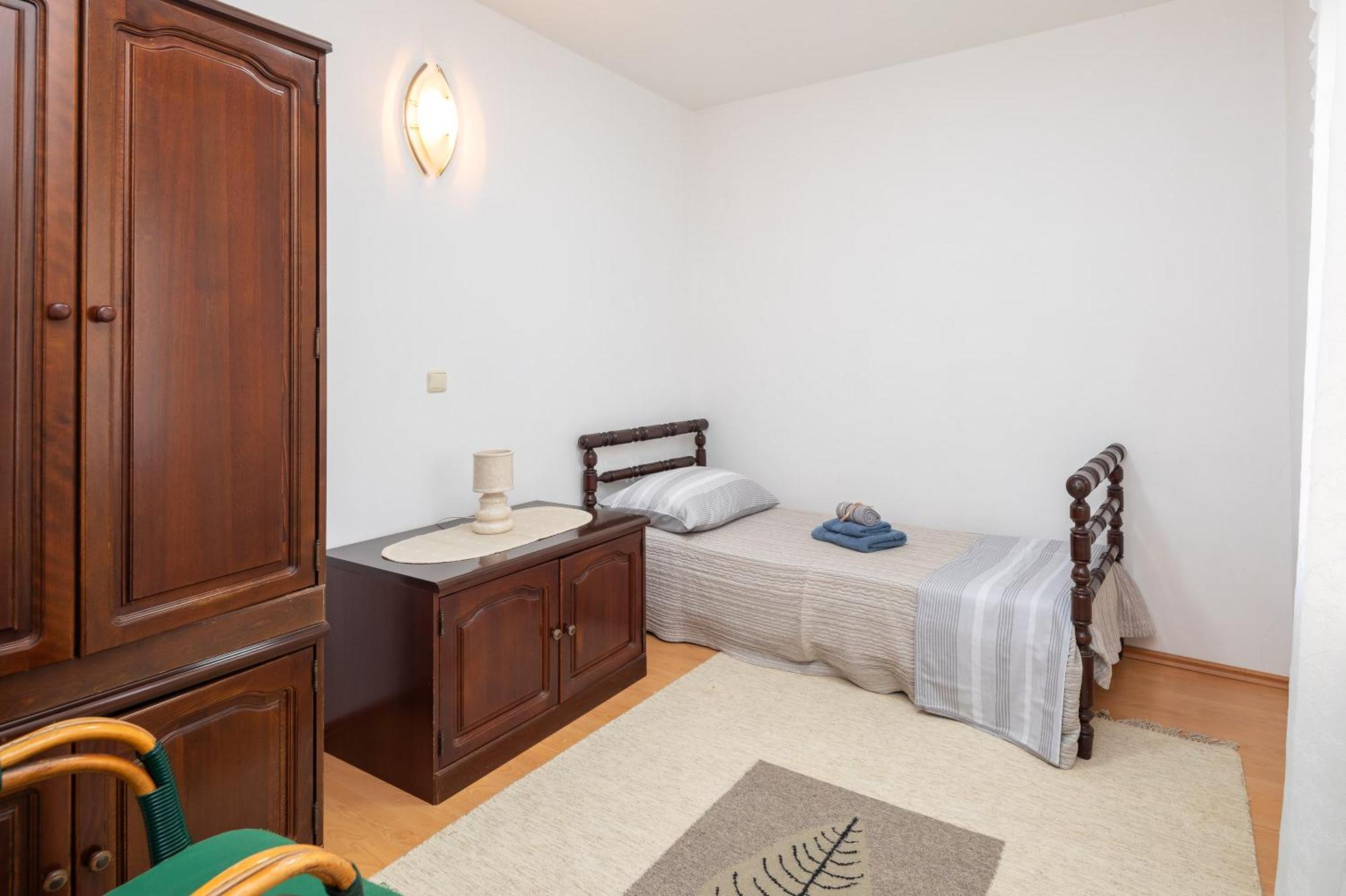 Galatea Apartments - Town Centre With Free Parking Baška Voda Exteriör bild