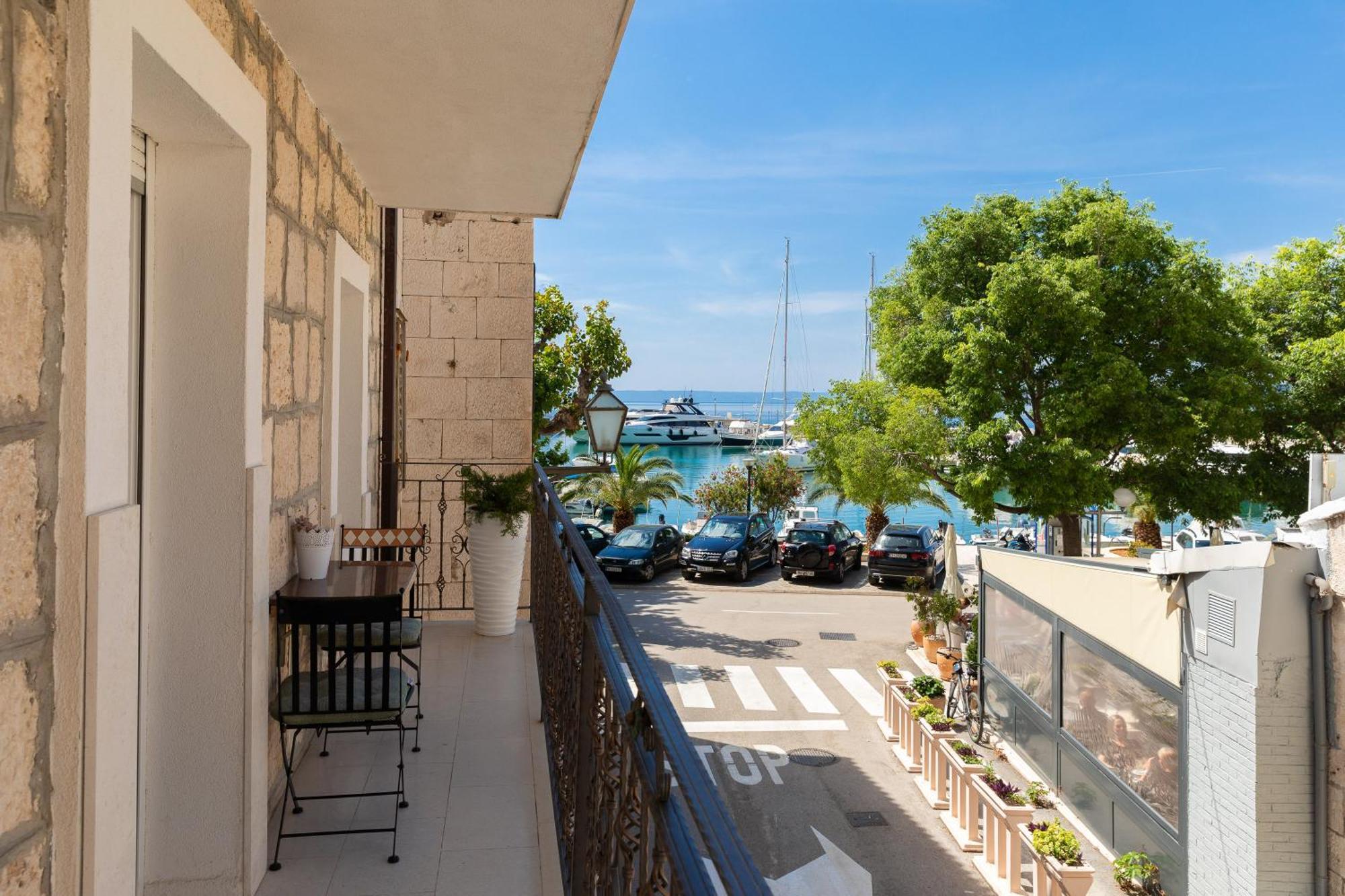 Galatea Apartments - Town Centre With Free Parking Baška Voda Exteriör bild