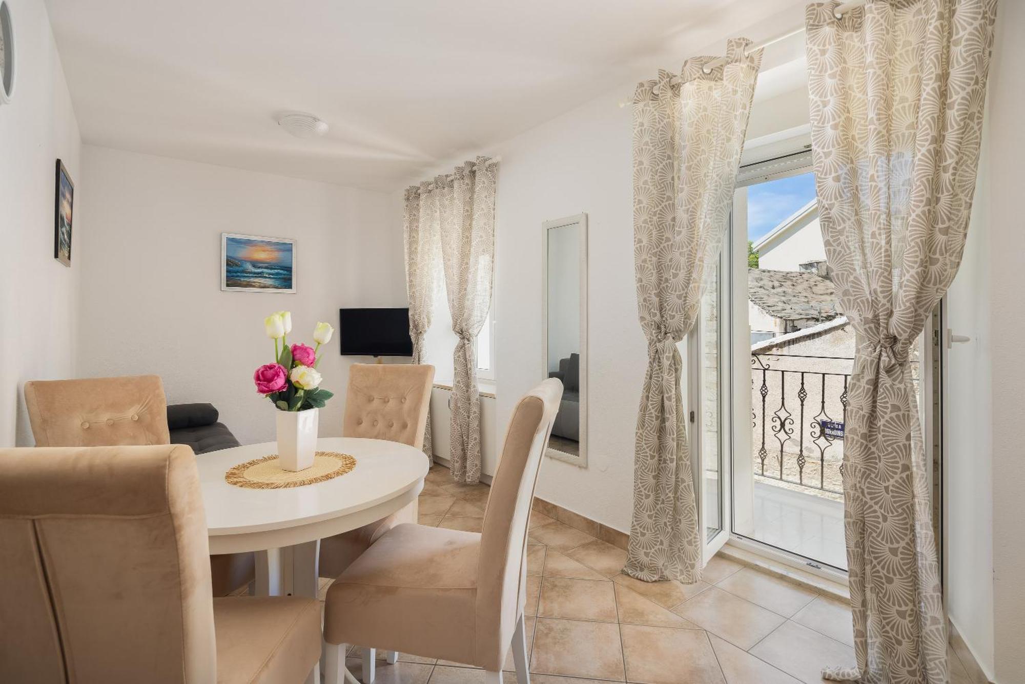 Galatea Apartments - Town Centre With Free Parking Baška Voda Exteriör bild